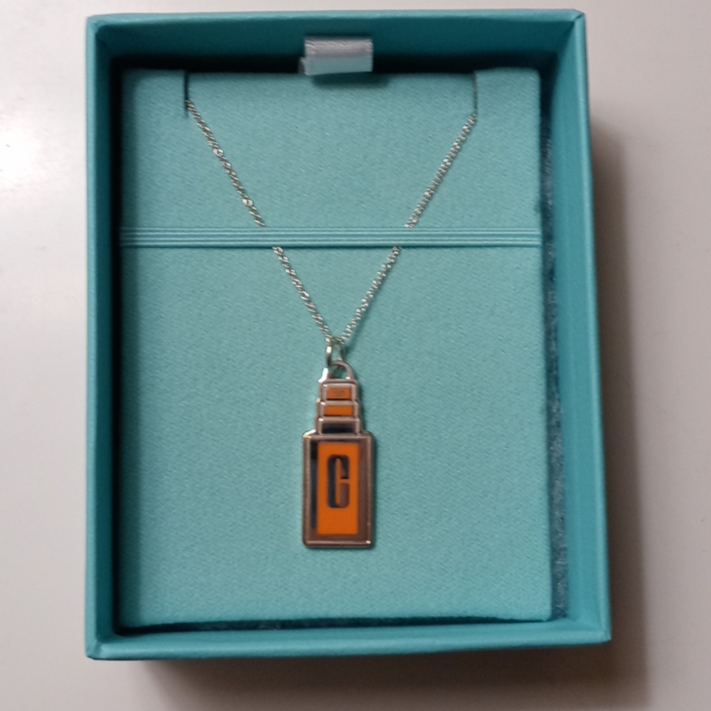 Tiffany & Co. Clinique necklace